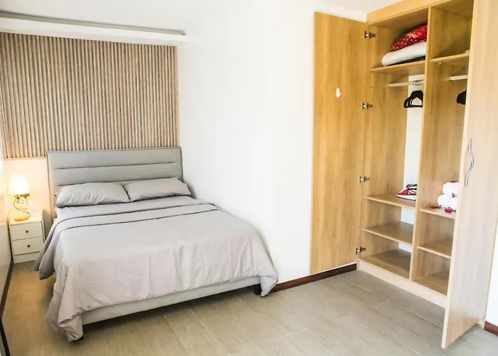 One Oasis 2br In Mabolo-near Sm, Ayala, It Park